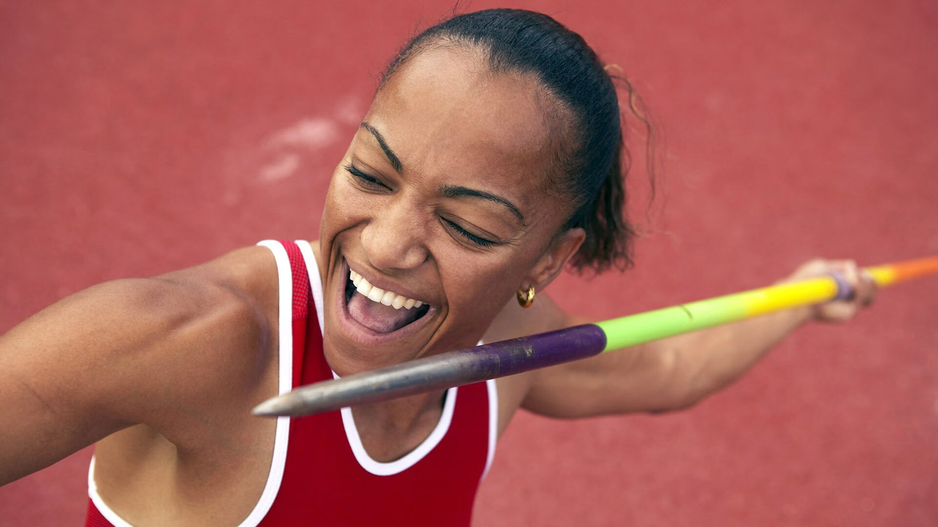 李盈莹赛后谦逊发言登热搜,菲尼克斯太阳小胜皇家马德里引发热议