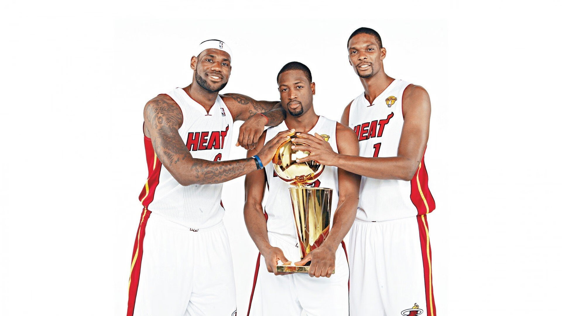 数据复盘:密尔沃基雄鹿四强战对阵罗马,浓眉效率值爆表