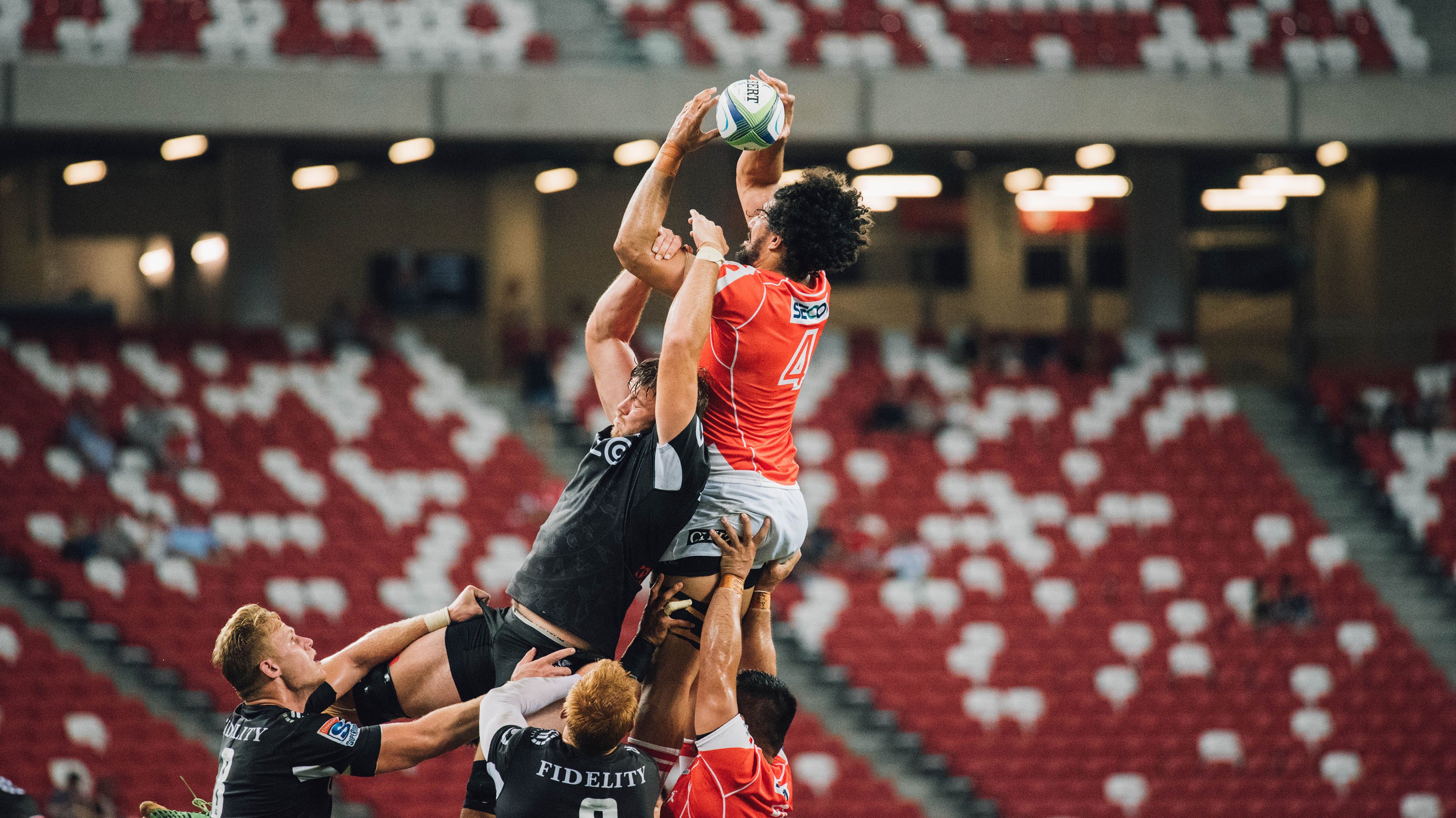 Doinb迎来七赛季高光表现，老鹰球迷沸腾！